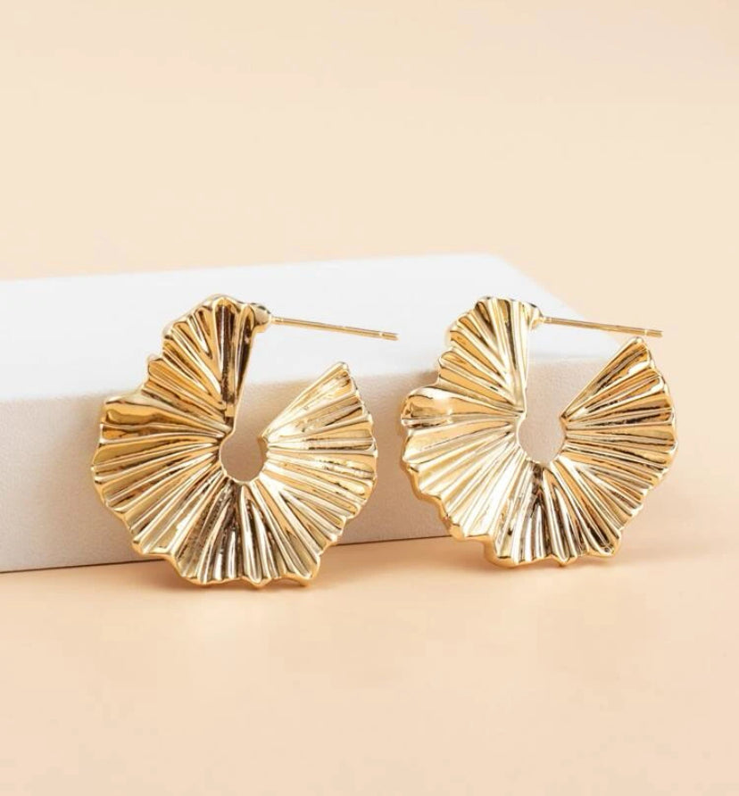 Chloe Gold Earrings