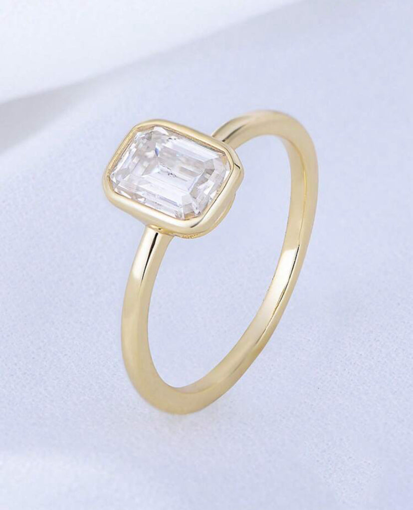 Elizabetta Emerald Cut Gold Ring